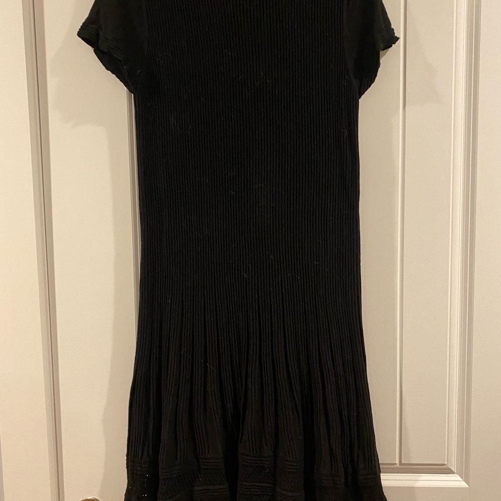 Black Max studio short sleeve sweater dress